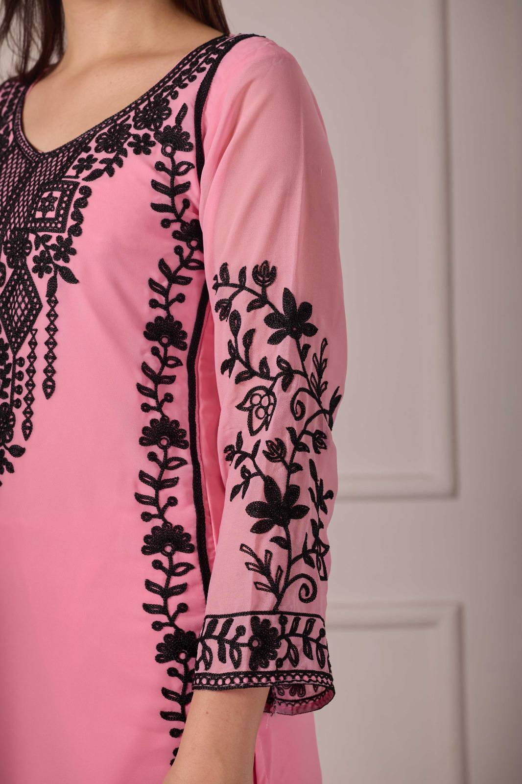 ZARIYAAN Pink Blossom – Elegant Black Floral Embroidered Designer Suit Set