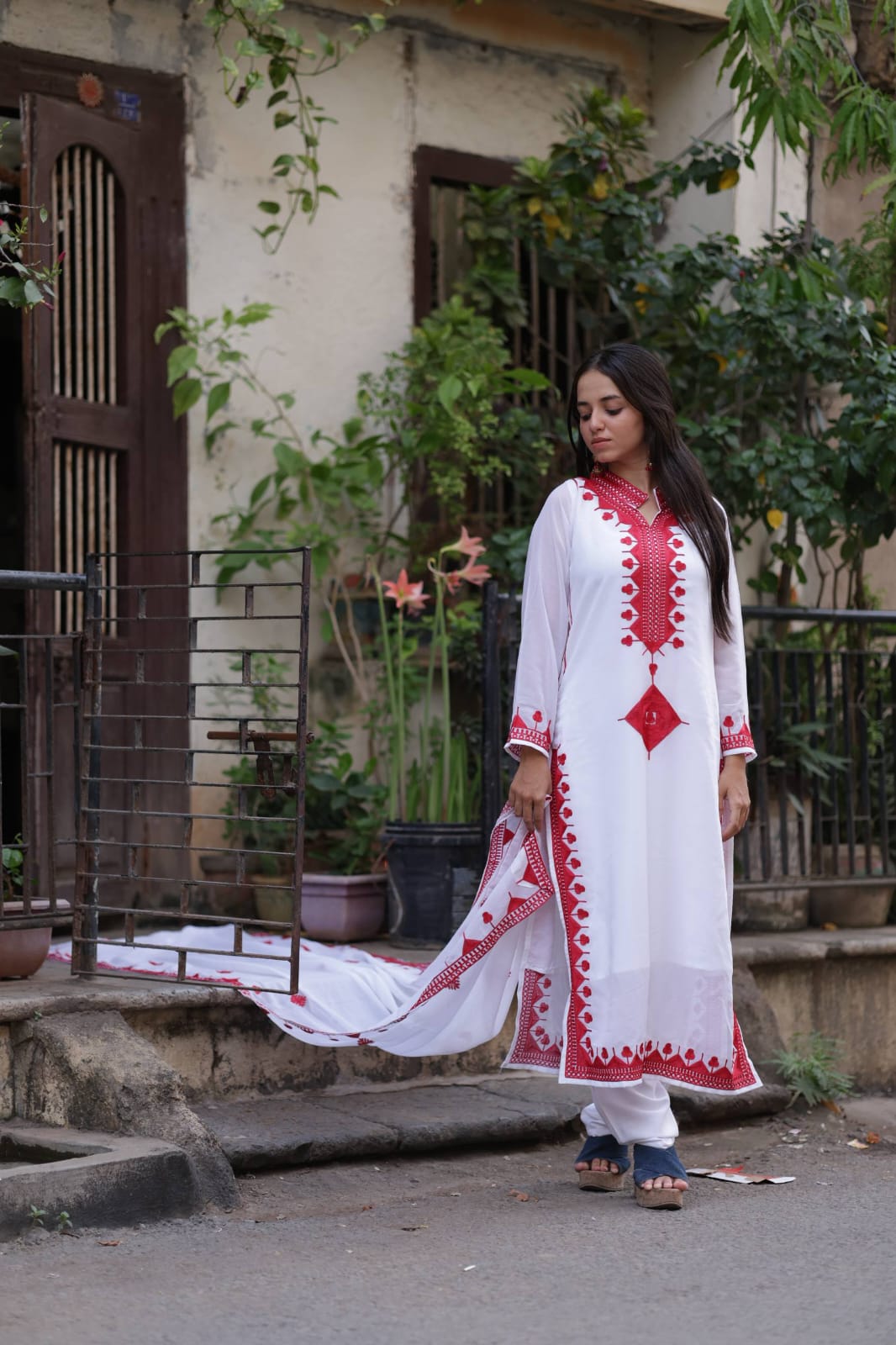 ZARIYAAN'S  ROOH – White & Red Embroidered Dress