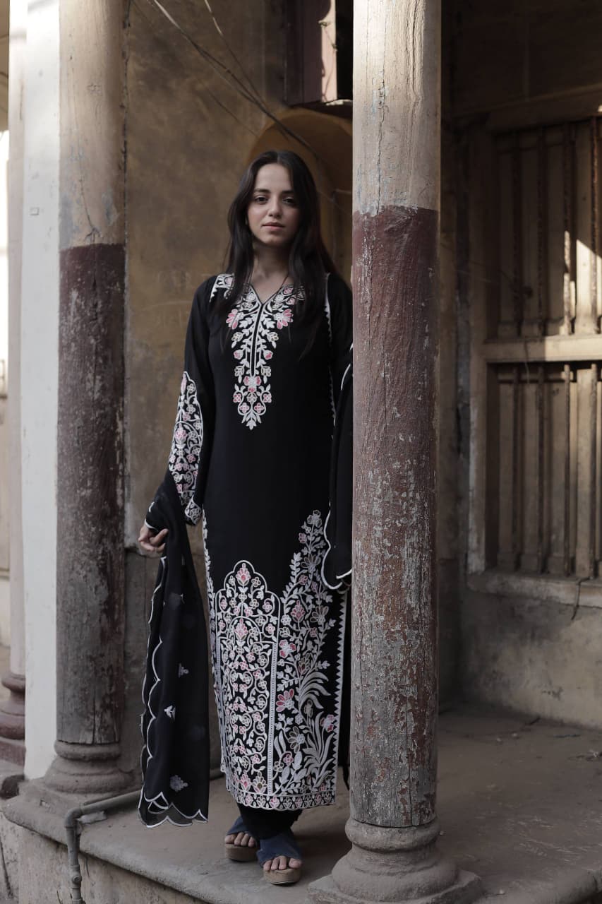 Meher Black Embroidered 3 Pcs Suit
