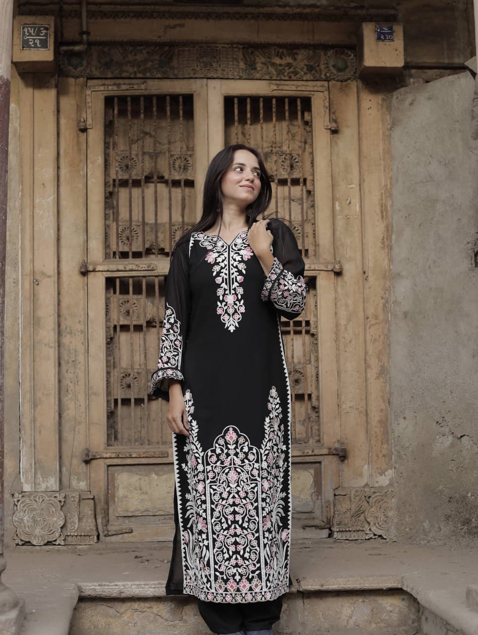 Meher Black Embroidered 3 Pcs Suit