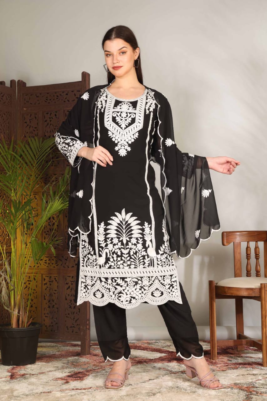 ZARIYAAN'S NAQSH COLLECTION | Black Kurta Set With White Heavy Embroidery Work Series-3