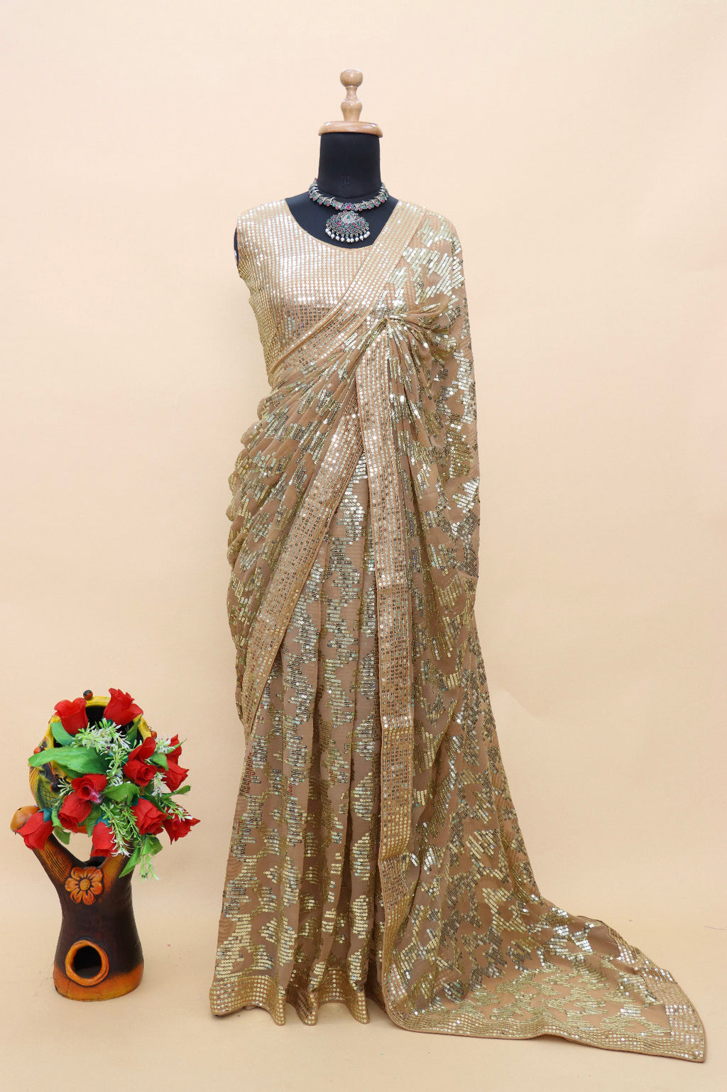 Zariyaan's Saree Heavy Georgette With Fancy Sequence Work