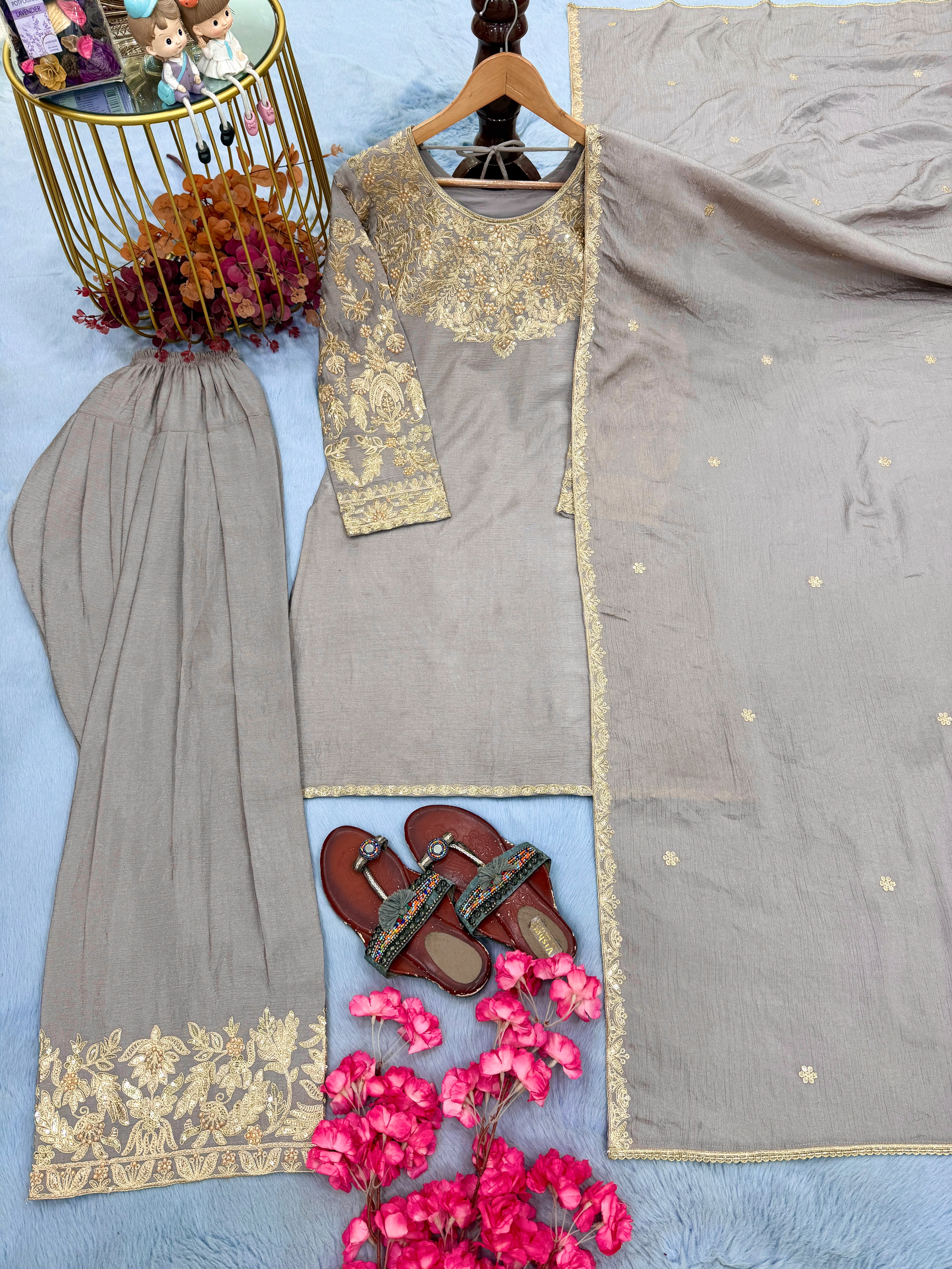 Zariyaan's Meher Grey Gold Embroidered Set